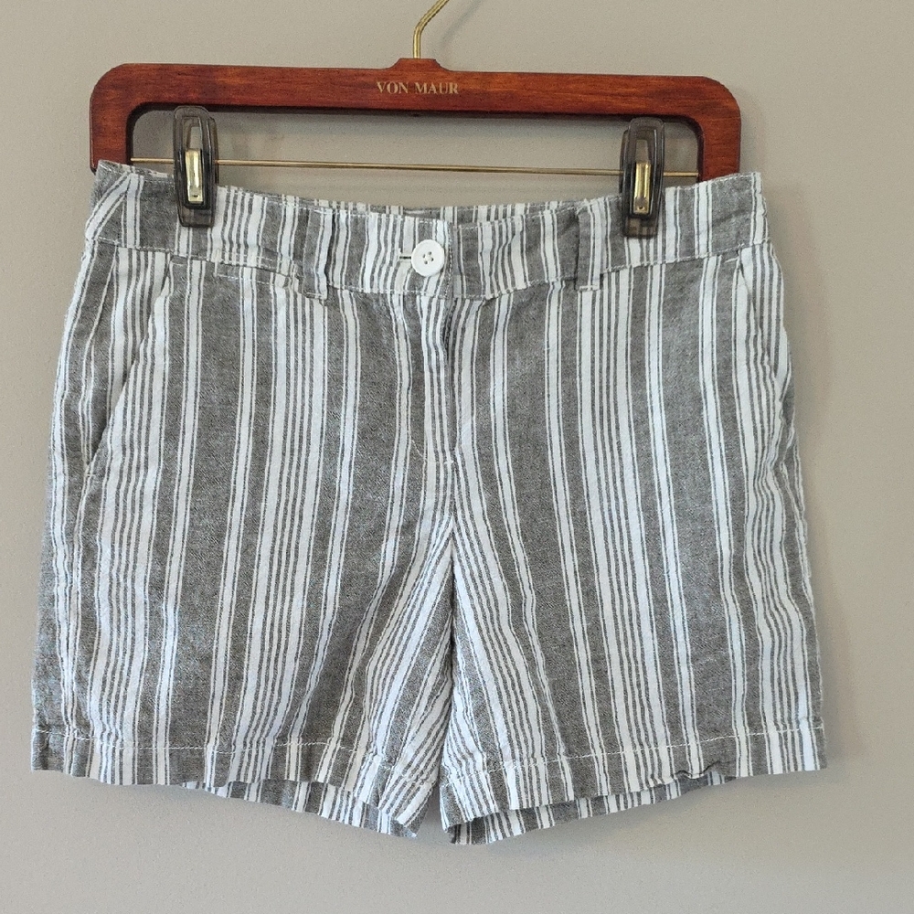 LOFT Gray and White Striped Women's Shorts